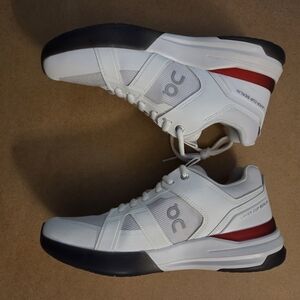 On Running Tennis Sneakers Women's 7.5 Special Edition Roger Clubhouse Pro LC